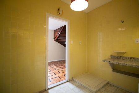 Casa de condomínio para alugar com 200m², 4 quartos e 1 vaga Casa de condomínio para alugar com 200m², 4 quartos e 1 vagaCozinha
