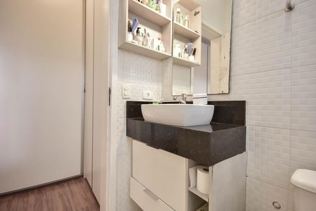 Casa à venda com 117m², 3 quartos e 2 vagas Casa à venda com 117m², 3 quartos e 2 vagasBanheiro Suíte