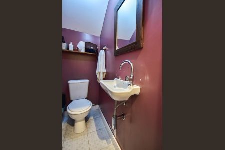 Casa à venda com 117m², 3 quartos e 2 vagas Casa à venda com 117m², 3 quartos e 2 vagasLavabo