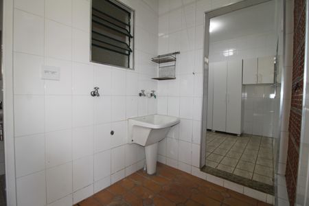 Apartamento à venda com 240m², 3 quartos e 1 vagaÁrea de Serviço