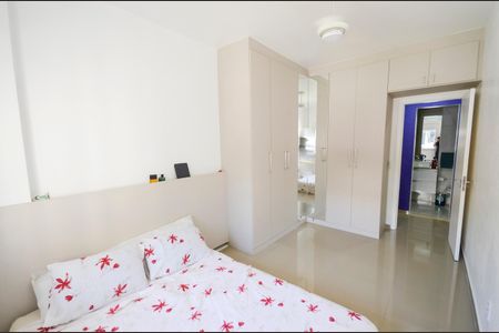 Apartamento à venda com 50m², 1 quarto e 1 vagaQuarto