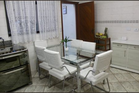 Casa à venda com 170m², 3 quartos e 2 vagasCozinha