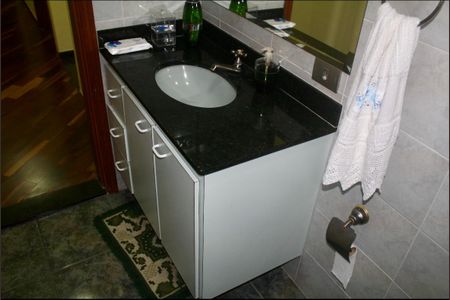 Casa à venda com 170m², 3 quartos e 2 vagasBanheiro Social