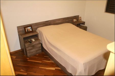 Casa à venda com 170m², 3 quartos e 2 vagasQuarto 2