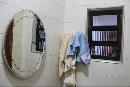 Casa à venda com 170m², 3 quartos e 2 vagasBanheiro de Serviço