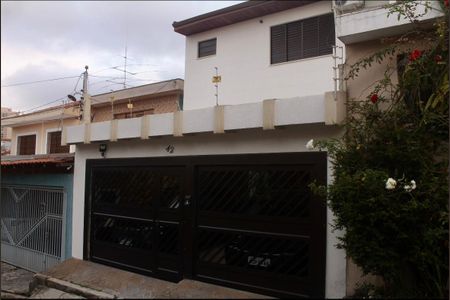 Casa à venda com 170m², 3 quartos e 2 vagasFachada 