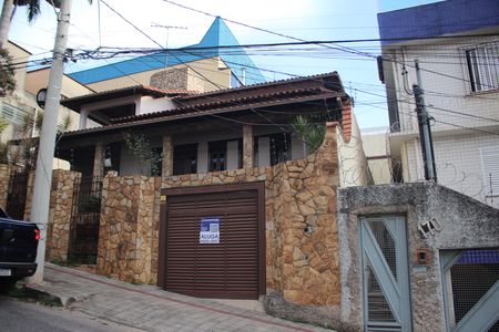 Casa à venda com 557m², 5 quartos e 4 vagasFachada