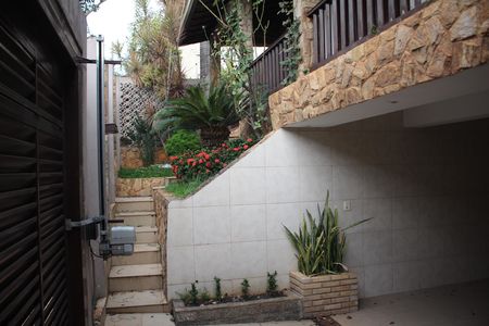 Casa à venda com 557m², 5 quartos e 4 vagasÁrea Privativa