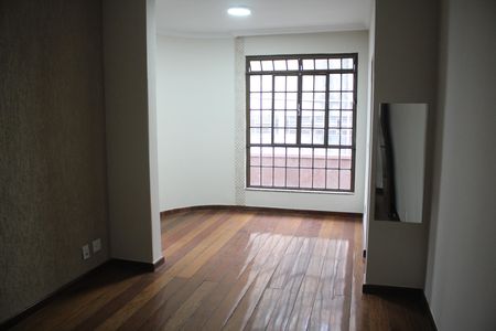 Casa à venda com 557m², 5 quartos e 4 vagasSuíte 2