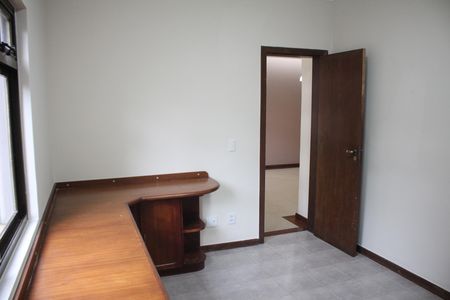 Casa à venda com 557m², 5 quartos e 4 vagasQuarto 1