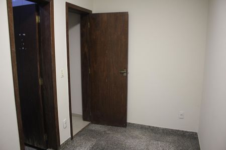 Casa à venda com 557m², 5 quartos e 4 vagasSuíte