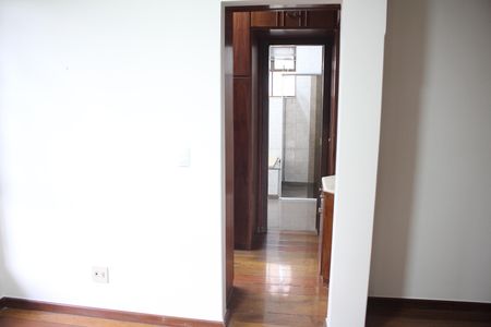 Casa à venda com 557m², 5 quartos e 4 vagasSuíte 2
