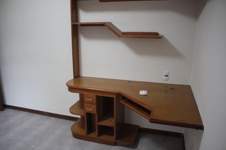 Casa à venda com 557m², 5 quartos e 4 vagasQuarto 1