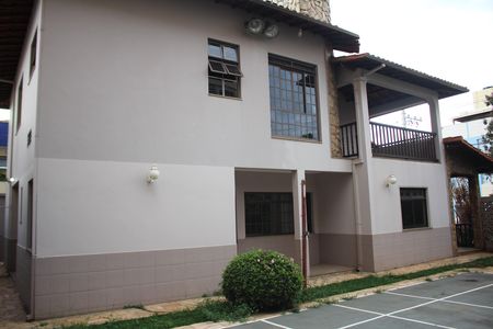 Casa à venda com 557m², 5 quartos e 4 vagasÁrea comum