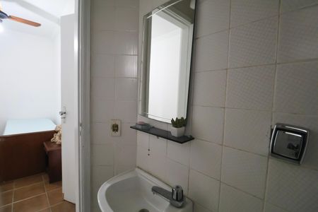 Apartamento para alugar com 135m², 3 quartos e 1 vaga Apartamento para alugar com 135m², 3 quartos e 1 vagaBanheiro Suíte 2