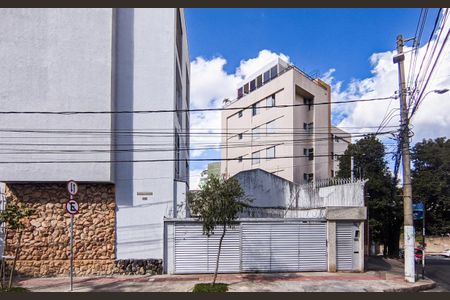 Apartamento à venda com 157m², 4 quartos e 1 vagaFachada