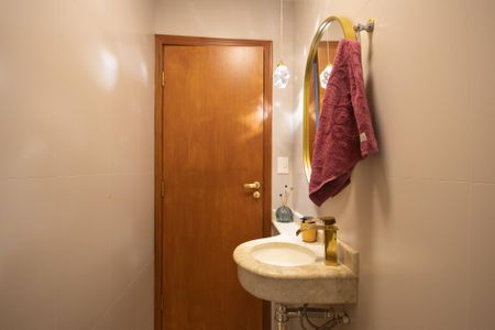 Casa à venda com 240m², 3 quartos e 5 vagasLavabo