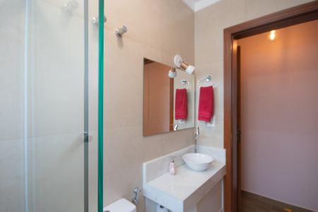 Casa à venda com 240m², 3 quartos e 5 vagasBanheiro da Suite 3