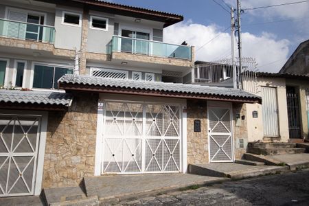Casa à venda com 240m², 3 quartos e 5 vagasFachada