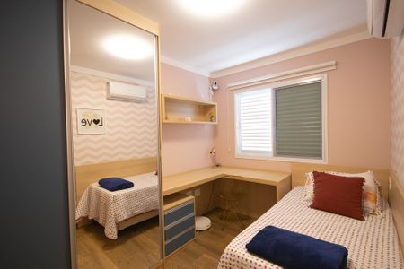 Casa à venda com 240m², 3 quartos e 5 vagasSuite 3