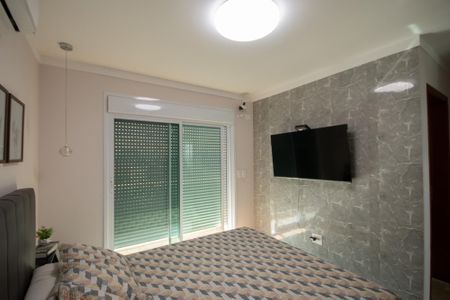 Casa à venda com 240m², 3 quartos e 5 vagasSuite 1