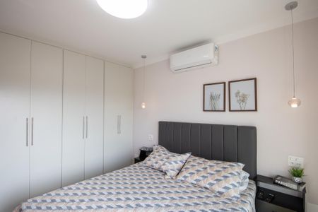 Casa à venda com 240m², 3 quartos e 5 vagasSuite 1