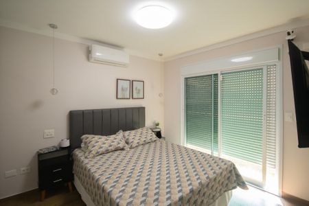 Casa à venda com 240m², 3 quartos e 5 vagasSuíte 1