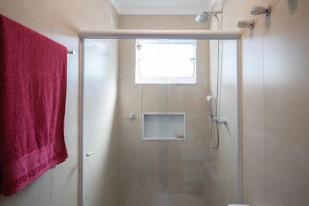 Casa à venda com 240m², 3 quartos e 5 vagasBanheiro da Suite 3