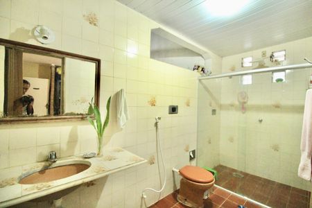 Casa para alugar com 150m², 2 quartos e sem vagaBanheiro da Suíte