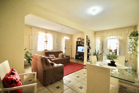 Casa para alugar com 150m², 2 quartos e sem vagaSala