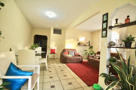 Casa para alugar com 150m², 2 quartos e sem vagaSala