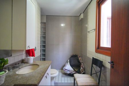 Apartamento à venda com 458m², 3 quartos e 4 vagasBanheiro da Suíte 2