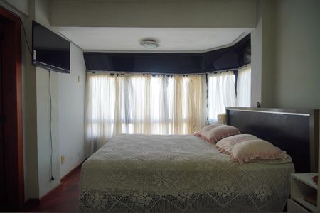 Apartamento à venda com 458m², 3 quartos e 4 vagasSuíte 1