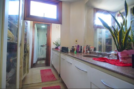 Apartamento à venda com 458m², 3 quartos e 4 vagasBanheiro da Suíte 1