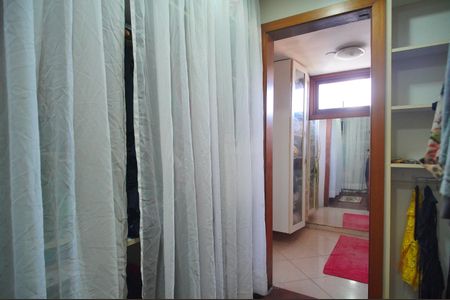 Apartamento à venda com 458m², 3 quartos e 4 vagasCloset da suíte 1