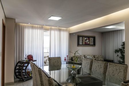 Apartamento à venda com 119m², 3 quartos e 3 vagasSala