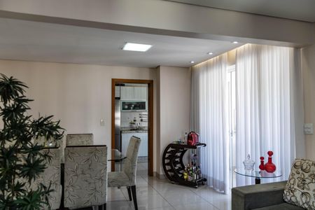 Apartamento à venda com 119m², 3 quartos e 3 vagasSala