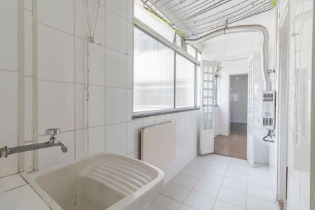 Apartamento à venda com 182m², 3 quartos e 1 vagaÁrea de Serviço