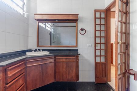 Apartamento à venda com 182m², 3 quartos e 1 vagaBanheiro da Suíte