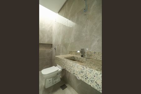 Casa à venda com 160m², 3 quartos e 4 vagasBanheiro