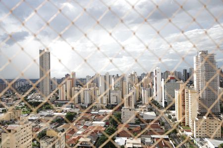 Apartamento para alugar com 82m², 2 quartos e 2 vagasVista da Suíte 1