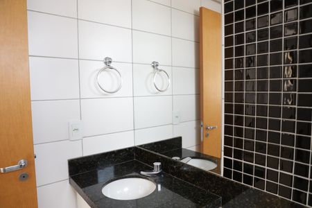 Apartamento para alugar com 82m², 2 quartos e 2 vagasBanheiro da Suíte 2