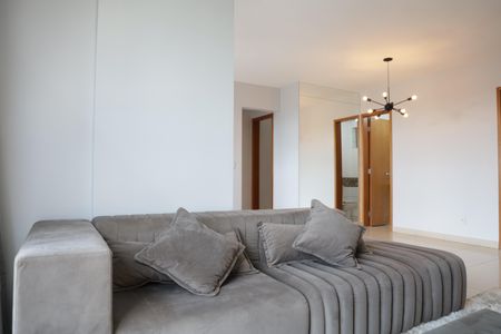 Apartamento para alugar com 82m², 2 quartos e 2 vagasSala