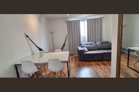 Apartamento à venda com 62m², 2 quartos e 1 vagaSala