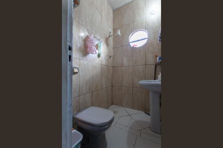 Casa à venda com 102m², 2 quartos e 2 vagas Casa à venda com 102m², 2 quartos e 2 vagasBanheiro Social