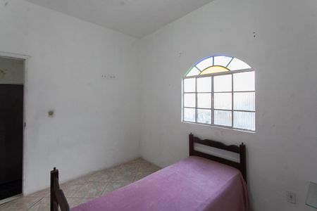 Casa à venda com 102m², 2 quartos e 2 vagas Casa à venda com 102m², 2 quartos e 2 vagasQuarto 1