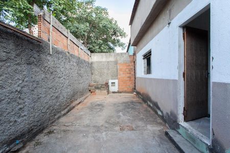 Casa à venda com 102m², 2 quartos e 2 vagas Casa à venda com 102m², 2 quartos e 2 vagasQuintal