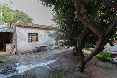 Casa à venda com 102m², 2 quartos e 2 vagas Casa à venda com 102m², 2 quartos e 2 vagasQuintal