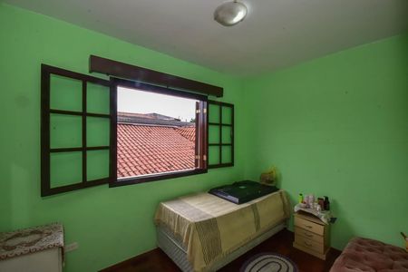 Casa à venda com 70m², 4 quartos e 2 vagasQuarto 2