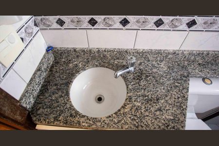 Apartamento à venda com 55m², 2 quartos e 1 vagaBanheiro Social